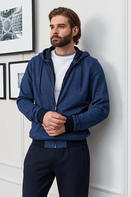 Спортивный костюм синего цвета с v-образным орнаментом  для мужчин бренда Meucci (Италия), арт. SpSuW1024-2 - фото. Цвет: Синий / темно-синий. Купить в интернет-магазине https://shop.meucci.ru
