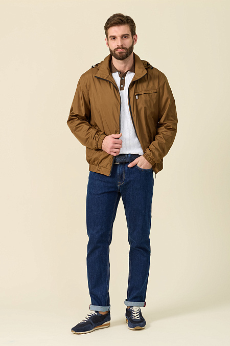 Ветровка с капюшоном песочно-коричневого цвета  для мужчин бренда Meucci (Италия), арт. M-C-136 Gold - фото. Цвет: Песочно-коричневый. Купить в интернет-магазине https://shop.meucci.ru
