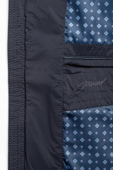 Стеганый пуховик средней длины с капюшоном и фигурным низом для мужчин бренда Meucci (Италия), арт. 6915 - фото. Цвет: Темно-синий. Купить в интернет-магазине https://shop.meucci.ru
