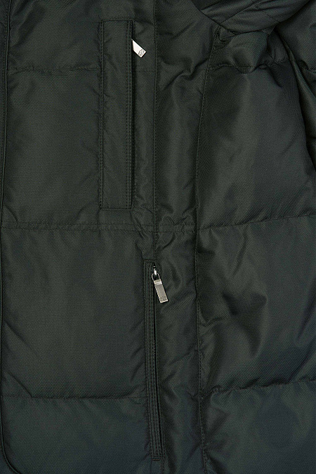 Пуховик темно-зеленый с капюшоном и меховой опушкой  для мужчин бренда Meucci (Италия), арт. 3226 - фото. Цвет: Темно-зеленый. Купить в интернет-магазине https://shop.meucci.ru
