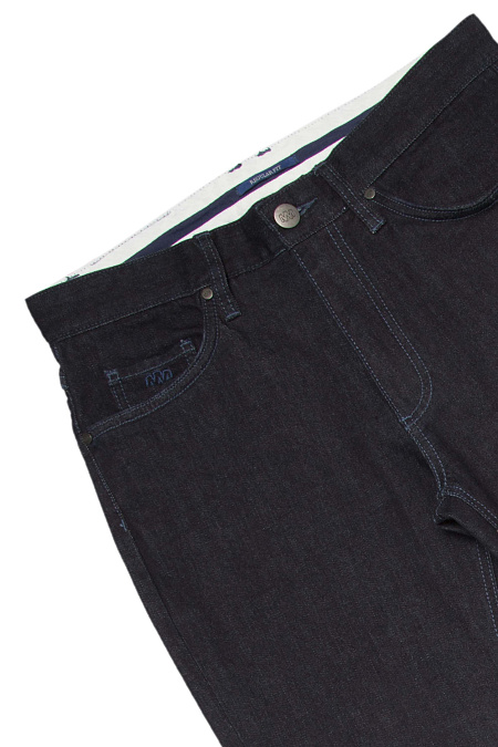 Мужские брендовые темно-синие джинсы с голубой отстройкой зауженного кроя  арт. NLW SL 2502 Meucci (Италия) - фото. Цвет: Темно-синий. Купить в интернет-магазине https://shop.meucci.ru
