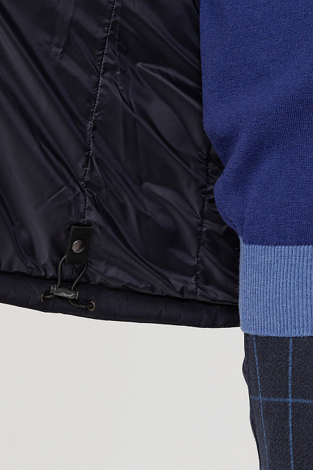 Легкий стеганый пуховик с капюшоном для мужчин бренда Meucci (Италия), арт. 1242/2 - фото. Цвет: Тёмно-синий. Купить в интернет-магазине https://shop.meucci.ru
