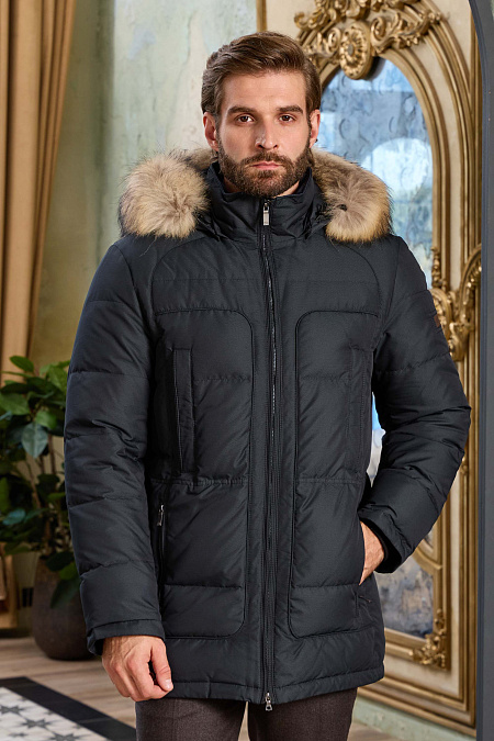 Пуховик темно-зеленый с капюшоном и меховой опушкой  для мужчин бренда Meucci (Италия), арт. 3226 - фото. Цвет: Темно-зеленый. Купить в интернет-магазине https://shop.meucci.ru
