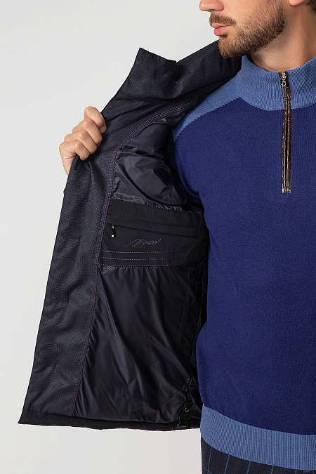 Легкий стеганый пуховик с капюшоном для мужчин бренда Meucci (Италия), арт. 1242/2 - фото. Цвет: Тёмно-синий. Купить в интернет-магазине https://shop.meucci.ru
