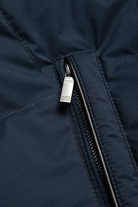 Cтеганый пуховик с капюшоном с меховой опушкой для мужчин бренда Meucci (Италия), арт. 1435 - фото. Цвет: Темно-синий. Купить в интернет-магазине https://shop.meucci.ru
